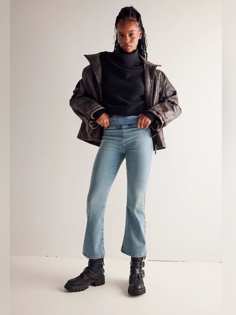 NWT We The Free Light Wash In My Feelings Mid Rise Crop Boot Jeans Free People